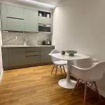 The Captain's Sirocco - Center Leonardo Academy Apartamento