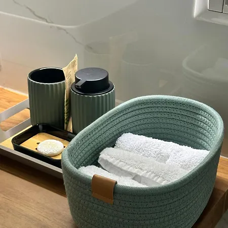The Captain's Sirocco - Center Leonardo Academy Apartment Sesto Calende