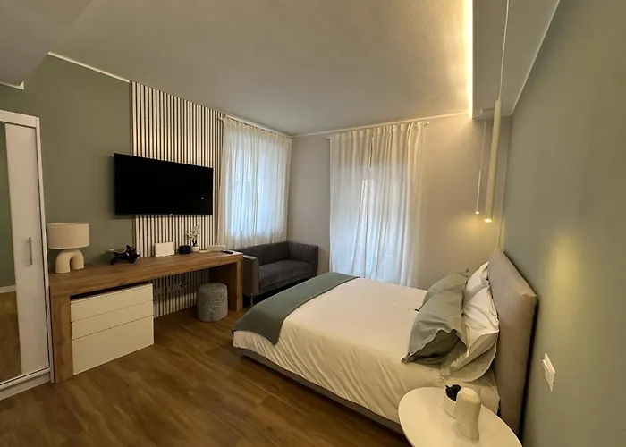 The Captain's Sirocco - Center Leonardo Academy * Sesto Calende